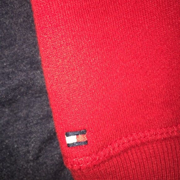 A jacket - Picture 4 of 4